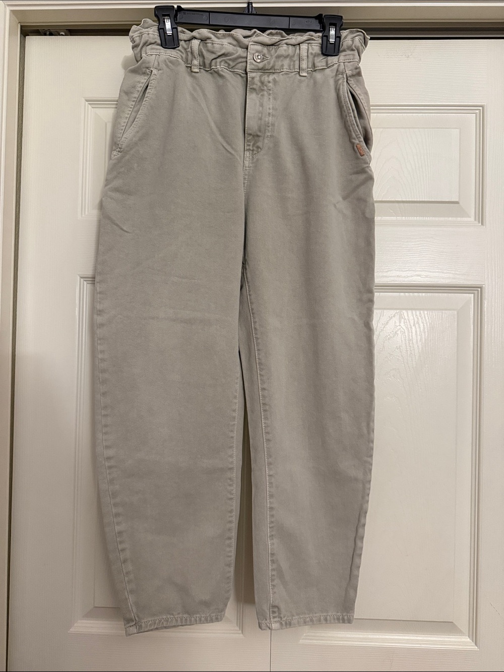 Zara Paperbag Waist Tapered Pants in Light Beige